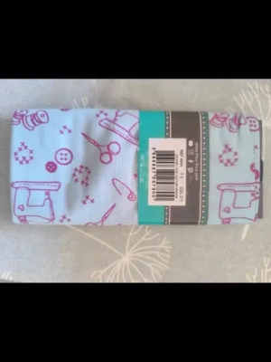 Coupon de tissu marque frou-frou 45x55cm neuf avec emballage d'origine jamais ouvert — image 3