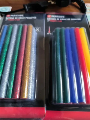 58 batons de colle + l'appareil — image 1