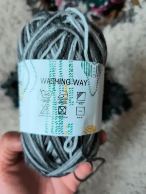 Deux pelotes de Cotton socks yarn — image 1