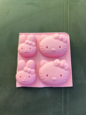 Moule hello kitty — image 1