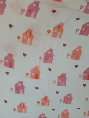 Coupon viscose imprimé petites maisons — image 1