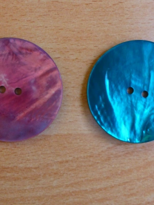 lot de 2 gros boutons — image 1
