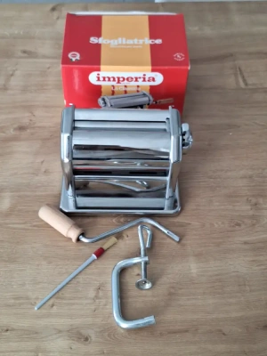 Machine pour pâte polymère — image 1
