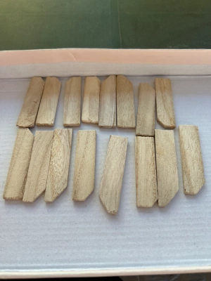 Languettes de bois — image 1