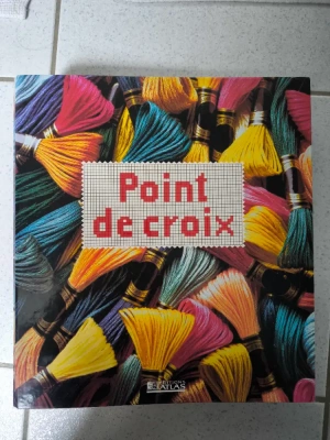 Fiches de création point de croix, avec classeur — image 1