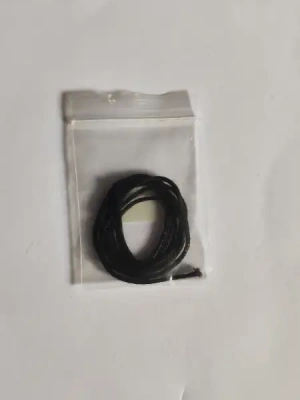 Fil de coton noir 60cm — image 1