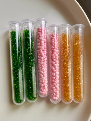Lot de 6 tubes de rocailles — image 6