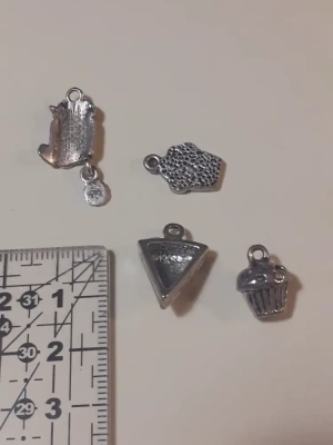 Lot 4 charm's thème gâteau — image 2
