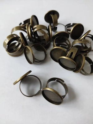 18 bagues réglables en métal couleur bronze — image 1