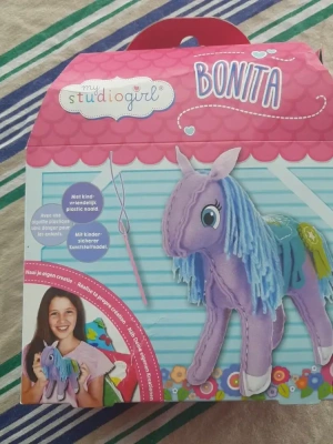 Kit couture peluche poney My Studiogirl Amiga — image 1
