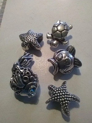 5 breloques océan en métal argenté — image 1