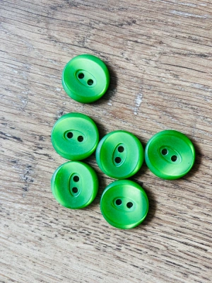 Lot 6 boutons vintage verts — image 1