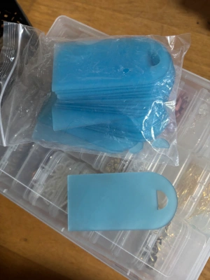 Étiquettes en plastique — image 4