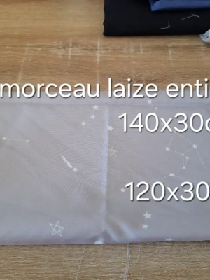 Coupon de doublure polyester gris souris motif constellation blanche — image 1