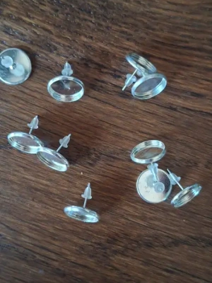 Lot 5 paires supports boucles d'oreilles pour cabochons 12 mm — image 3