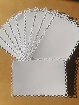 Carte blanches festonnées — image 1