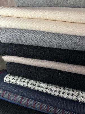 Coupon de tissu laine et jersey large