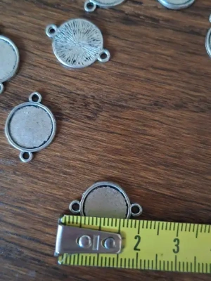 Lot 10 connecteurs couleur argenté pour cabochons 12 mm — image 3