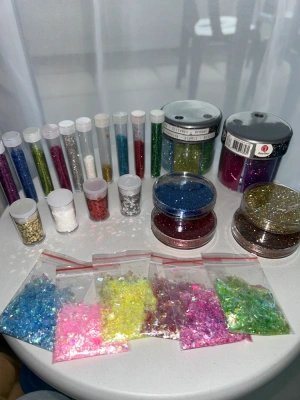 Lots de paillettes — image 1