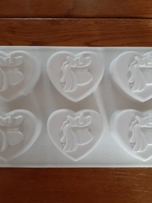 Moule en silicone pâtisserie formes licornes — image 1