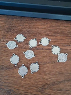 Lot 10 connecteurs couleur argenté pour cabochons 12 mm — image 2