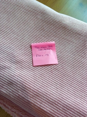 Tissu velours côtelé rose — image 2