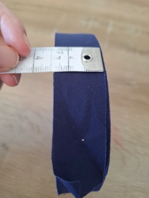 Biais plat bleu marine Largeur 30mm — image 3