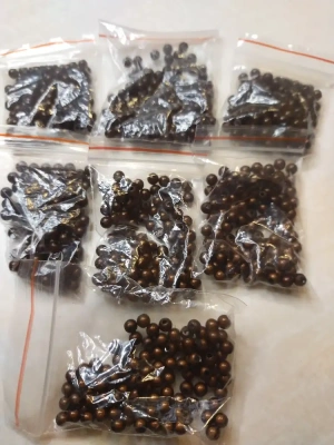 Lot de 700 perles miracles 4 mm marron — image 1