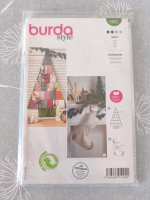 Patron de couture modèle accessoires de noel 5952 de marque burda Neuf sous emballage d'origine jamais utilisé burda  style — image 1