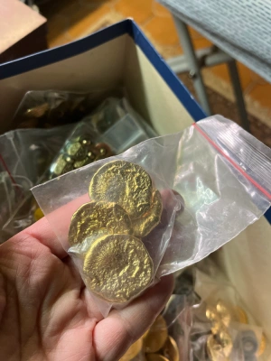 Lot de  boutons neufs, vintage. 1500 à 2000 unités — image 3