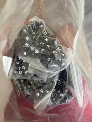 Grand lot de perles lettres — image 2