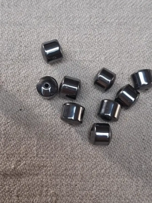 Lot 10 perles hématite forme tube — image 1