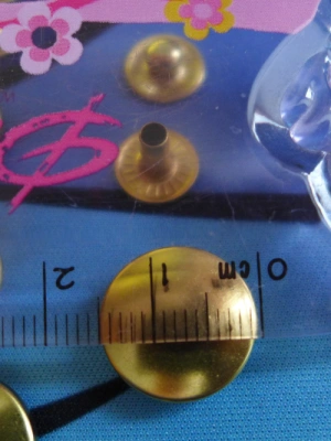 lot oeillets et pressions — image 4
