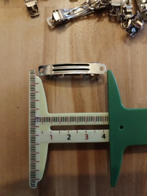 16 Barrettes à décorer 4 cm — image 2