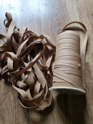 Biais coton beige largeur 18 mm par 5 m — image 1