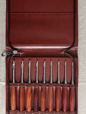 Coffret Luxe 9 crochets en bois de santal et métal — image 1