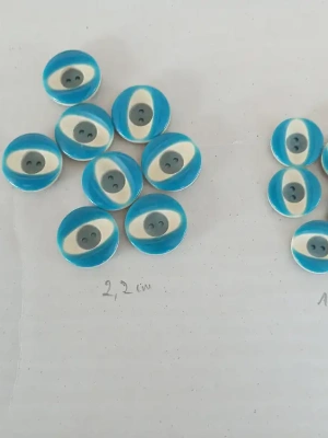 boutons vintage les 20 — image 2