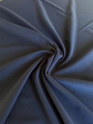 1m45 x 1m60 tissu épais bleu marine — image 3