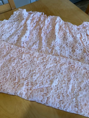Coupon de dentelle — image 1