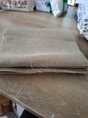 2 coupons de tissu effet toile de jute fine — image 2