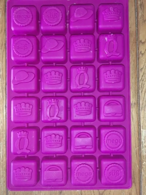 Moule en silicone glaçons ou pâtisserie formes princesse — image 1