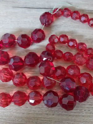 Perles rouge transparent mini