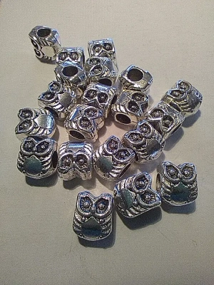 10 breloques hibou en métal argenté — image 1