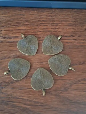 Lot 5 pendentifs cœur en métal pour cabochons — image 2