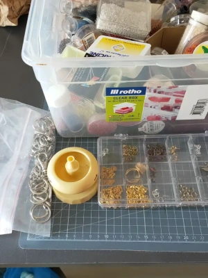 Lots de perles de rocailles et autres — image 4