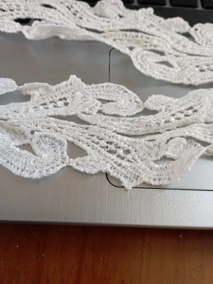 dentelle polyester 40mn de large, — image 1