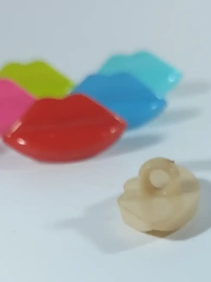 Boutons en forme de bouche — image 2