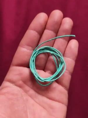 Fil de coton turquoise 79cm — image 4
