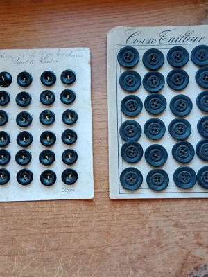 lot plaques de boutons — image 5