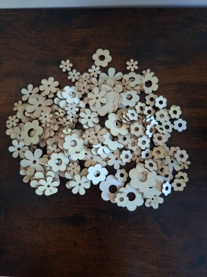 Fleurs  en bois — image 1